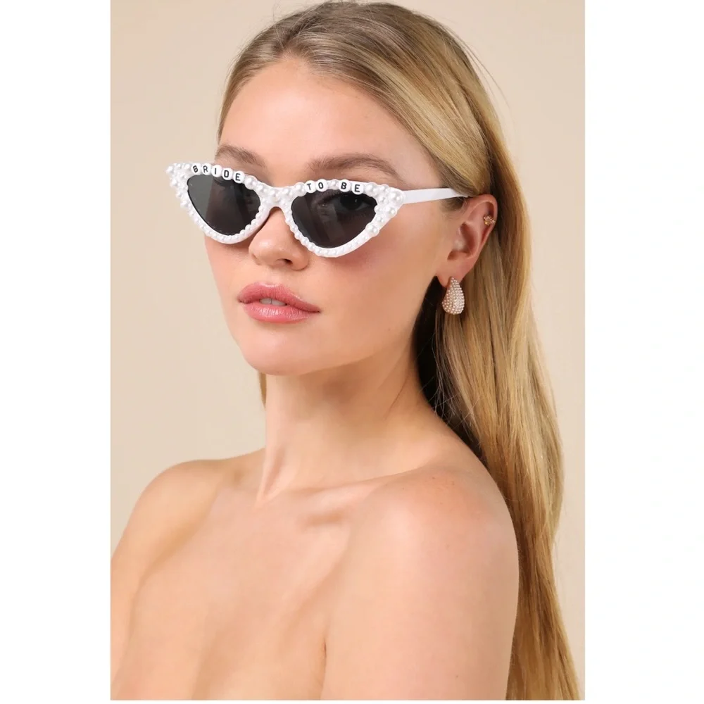 Lulus Lovebird Aesthetic White Pearl Cat-Eye Sunglasses - Picture 1 of 4
